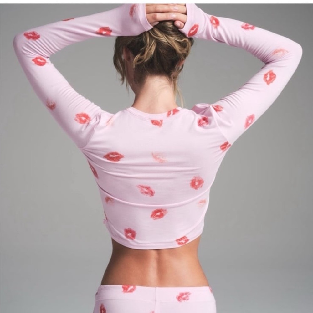 SKIMS Cherry Blossom Lipstick Super Cropped Long Sleeve Top Pink Women’s LARGE - Picture 2 of 8